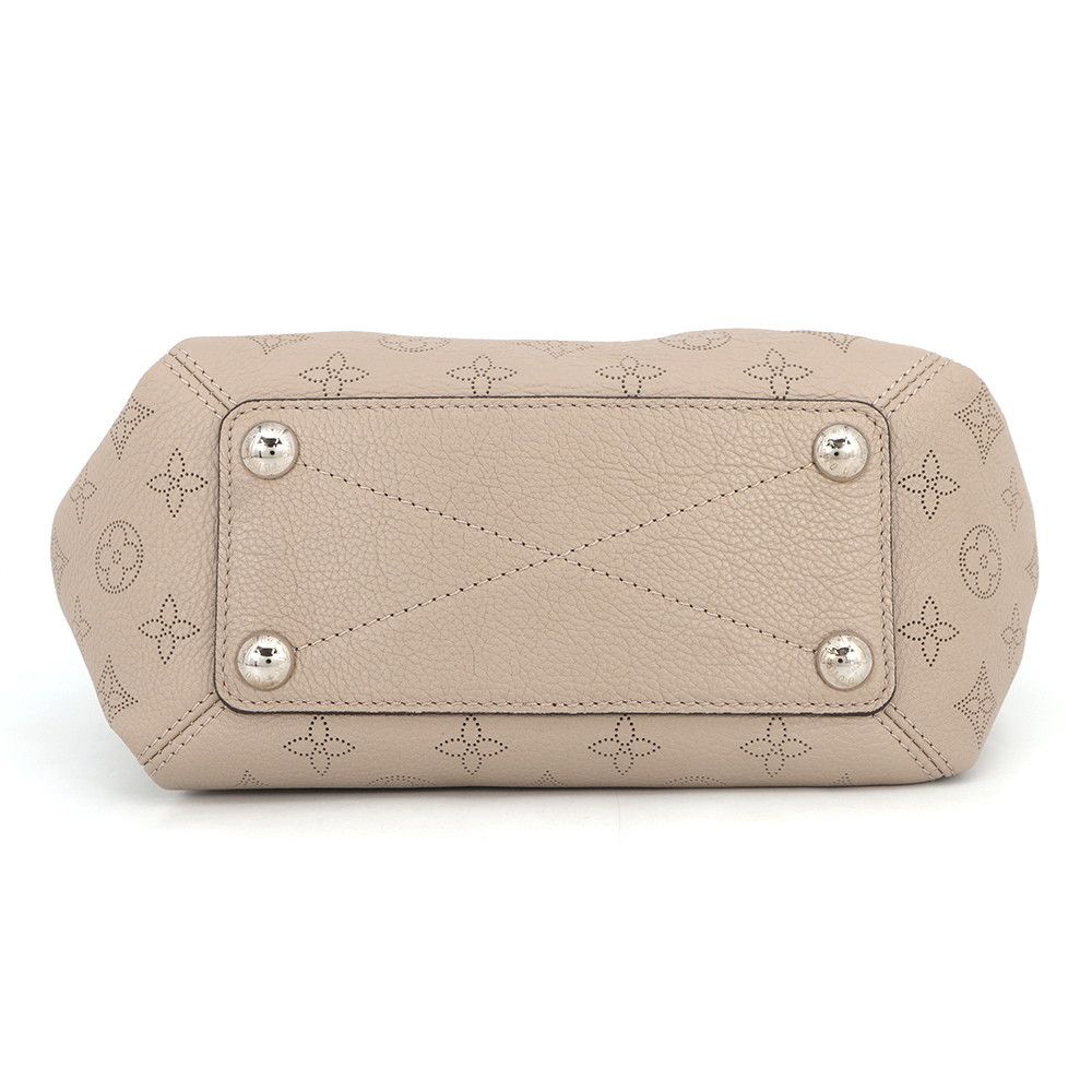 Louis Vuitton Shoulder Bag Monogram Mahina Babylon Chain BB 2-Way — view 3