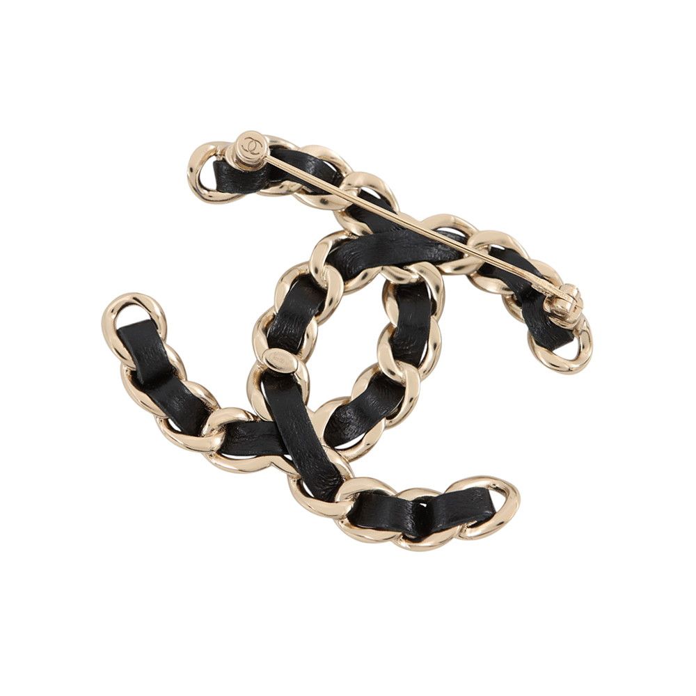 Chanel Brooch CC Logo Leather 22 Black — view 3