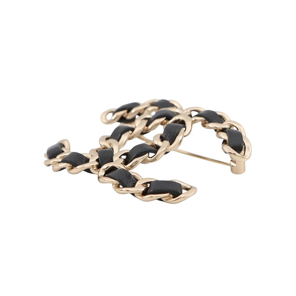 Chanel Brooch CC Logo Leather 22 Black — view 2