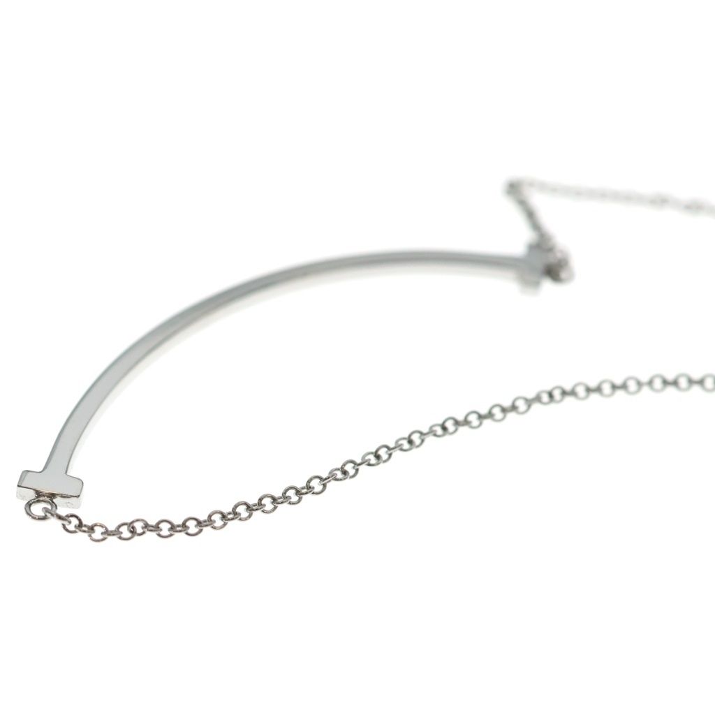 Tiffany & Co T Smile Small Pendant Chain White Gold — view 5