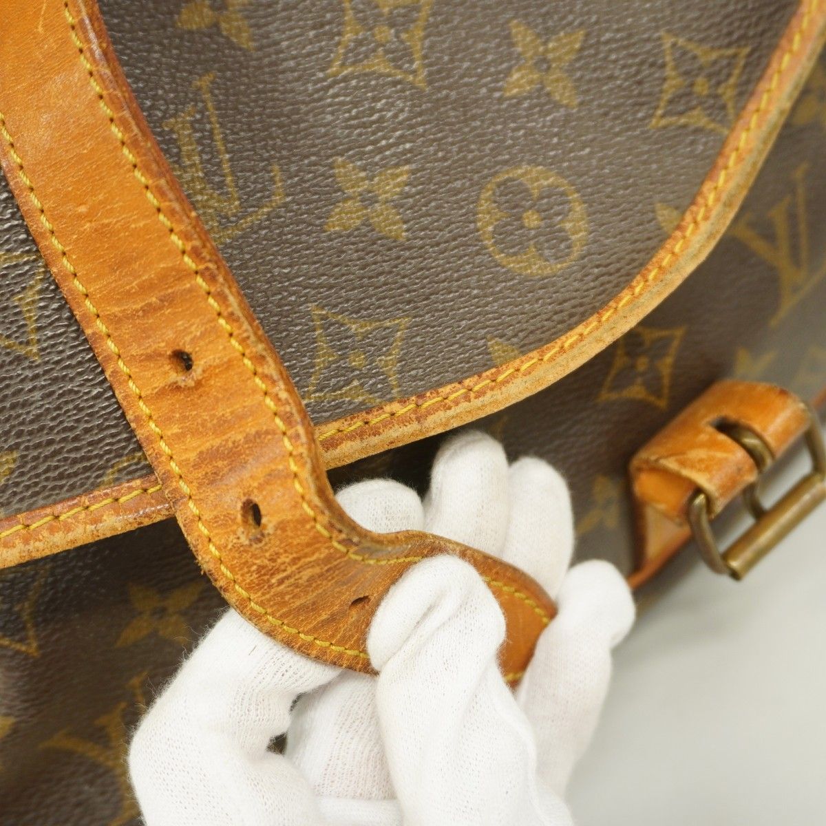 Louis Vuitton Shoulder Bag Monogram Saumur 35 Brown — view 6