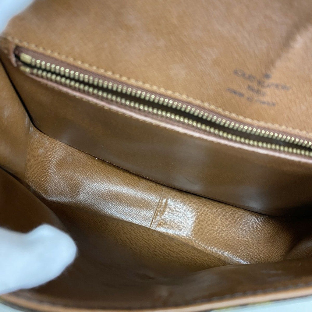 Louis Vuitton Shoulder Bag Monogram Saint Cloud GM Brown — view 4