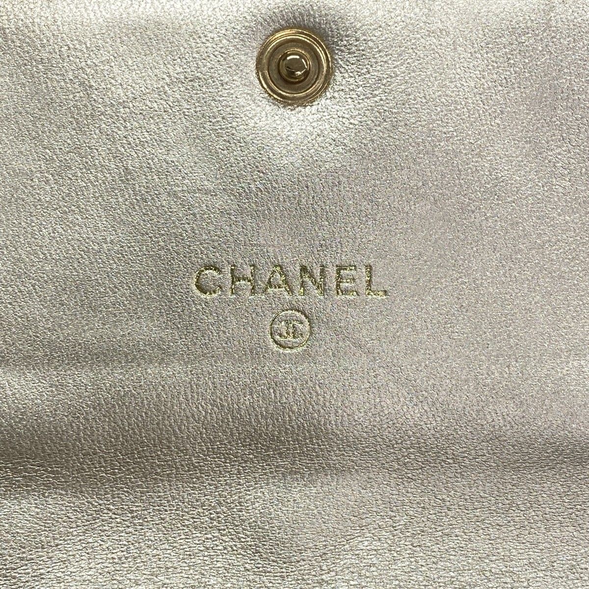 Chanel Wallet Icon Patent Leather Champagne Gold — view 4