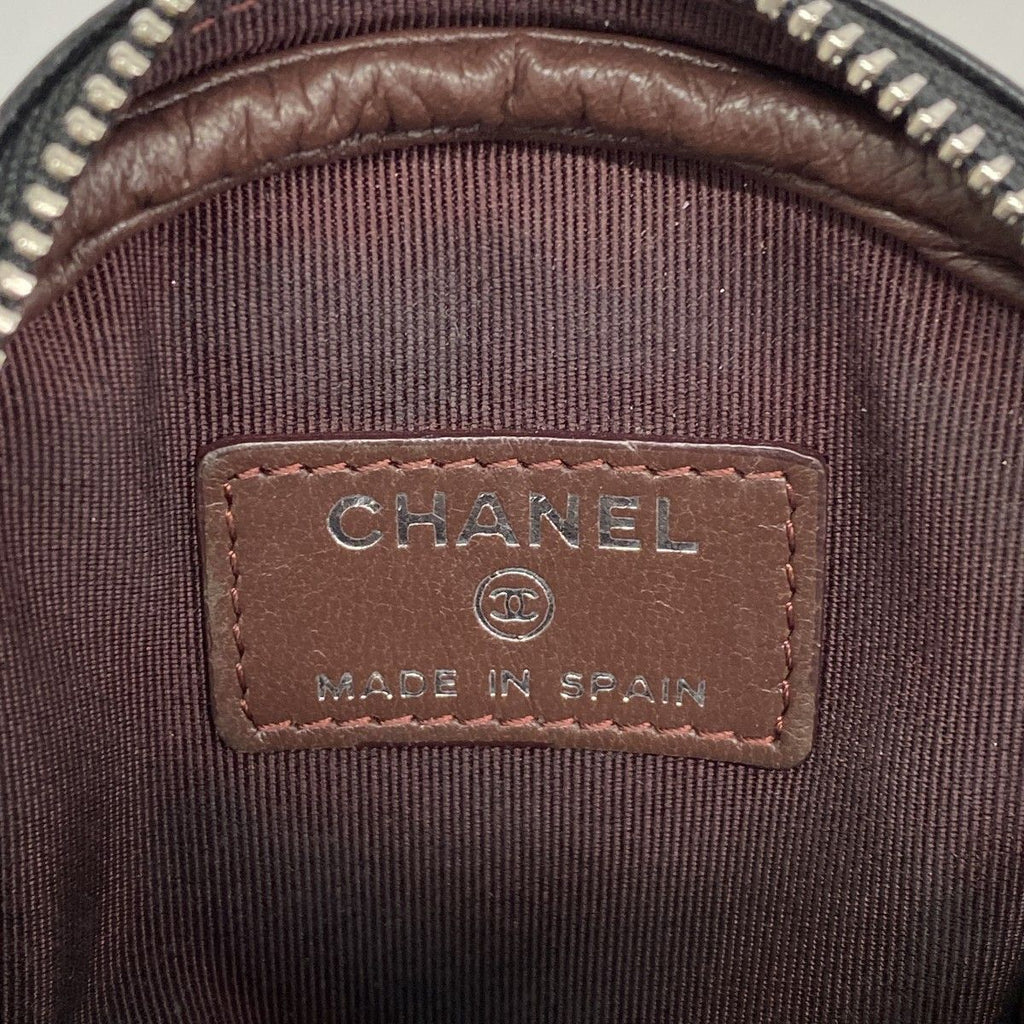 Chanel Coin Case Stitch Lambskin Black Silver — view 4