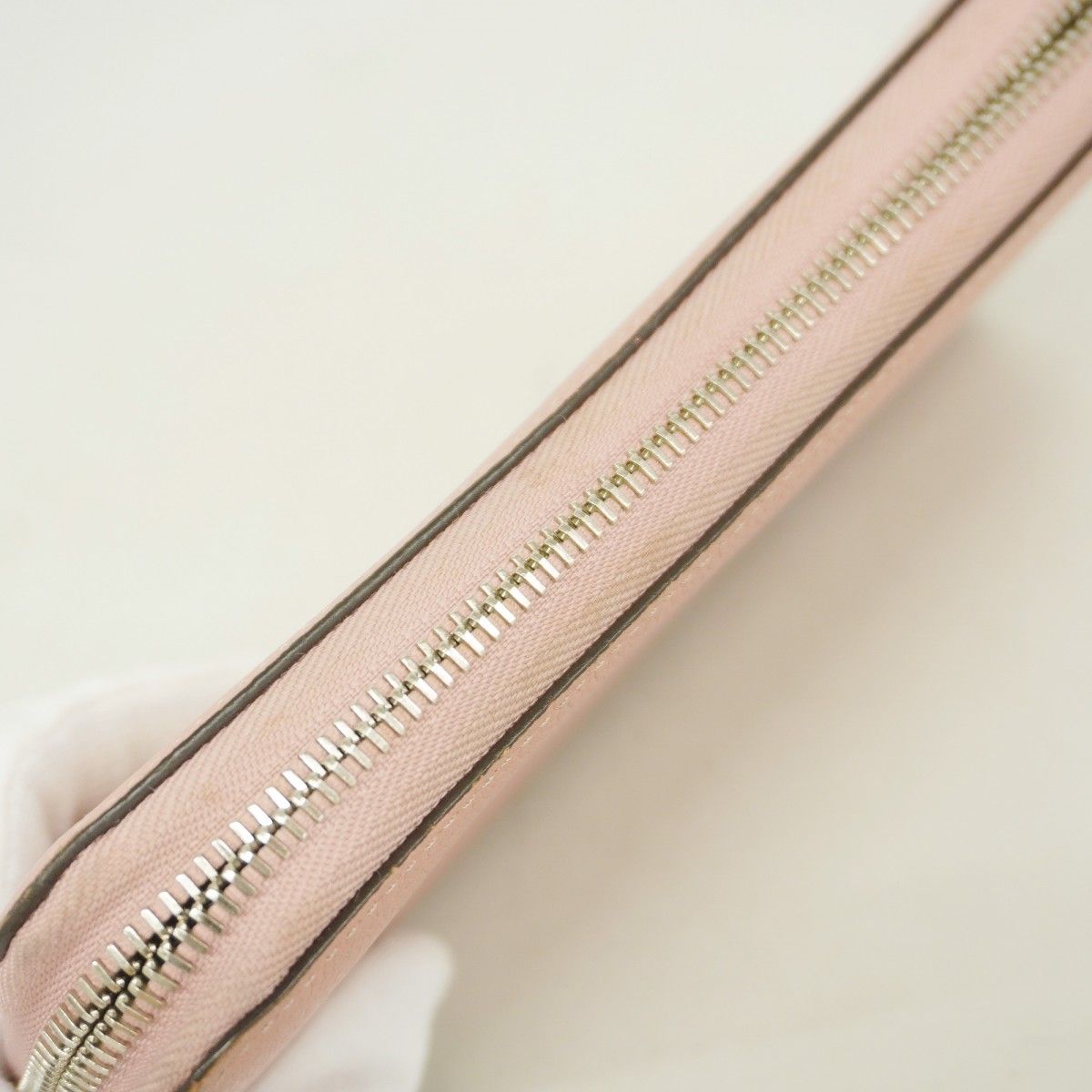 Louis Vuitton Wallet Portefeuille Comet Magnolia — view 8