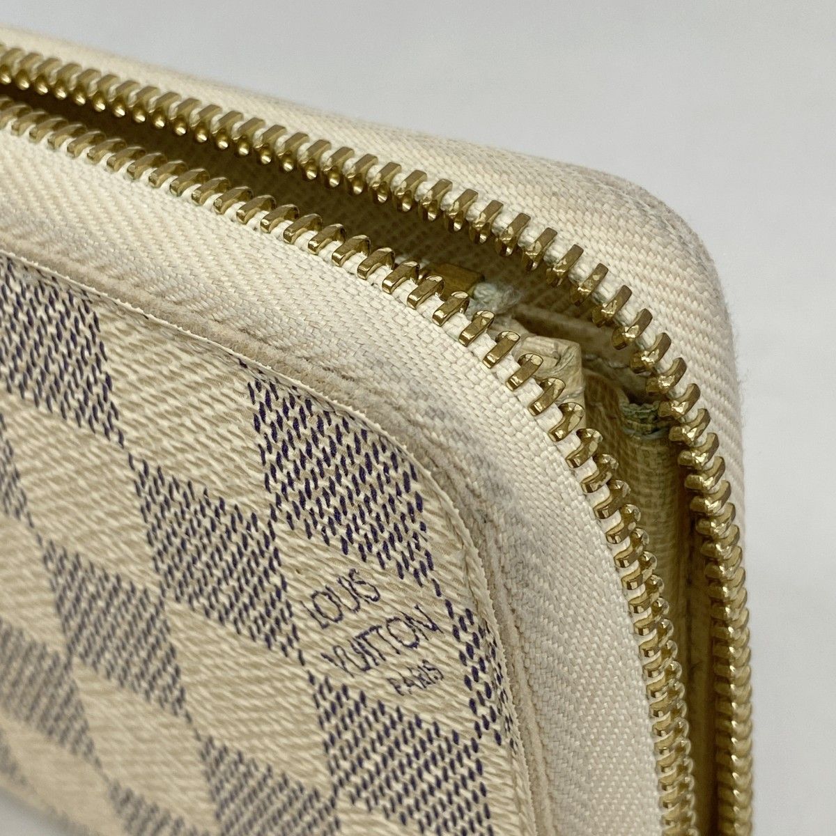 Louis Vuitton Wallet Damier Azur Zippy White — view 5