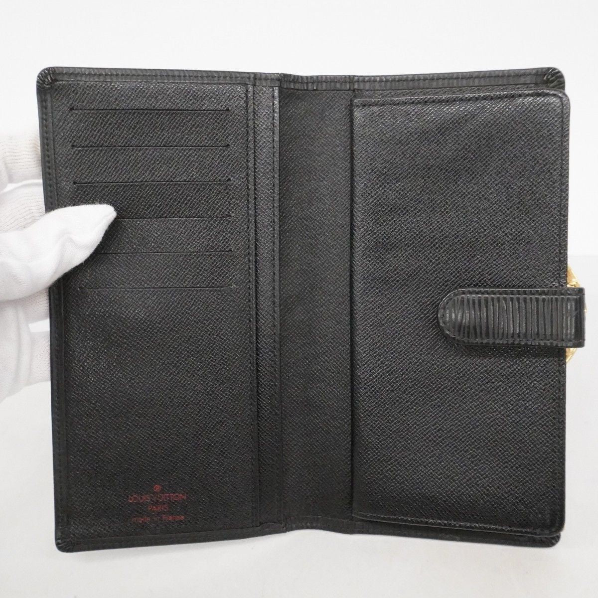 Louis Vuitton Wallet Epi Continental Viennois Noir — view 3