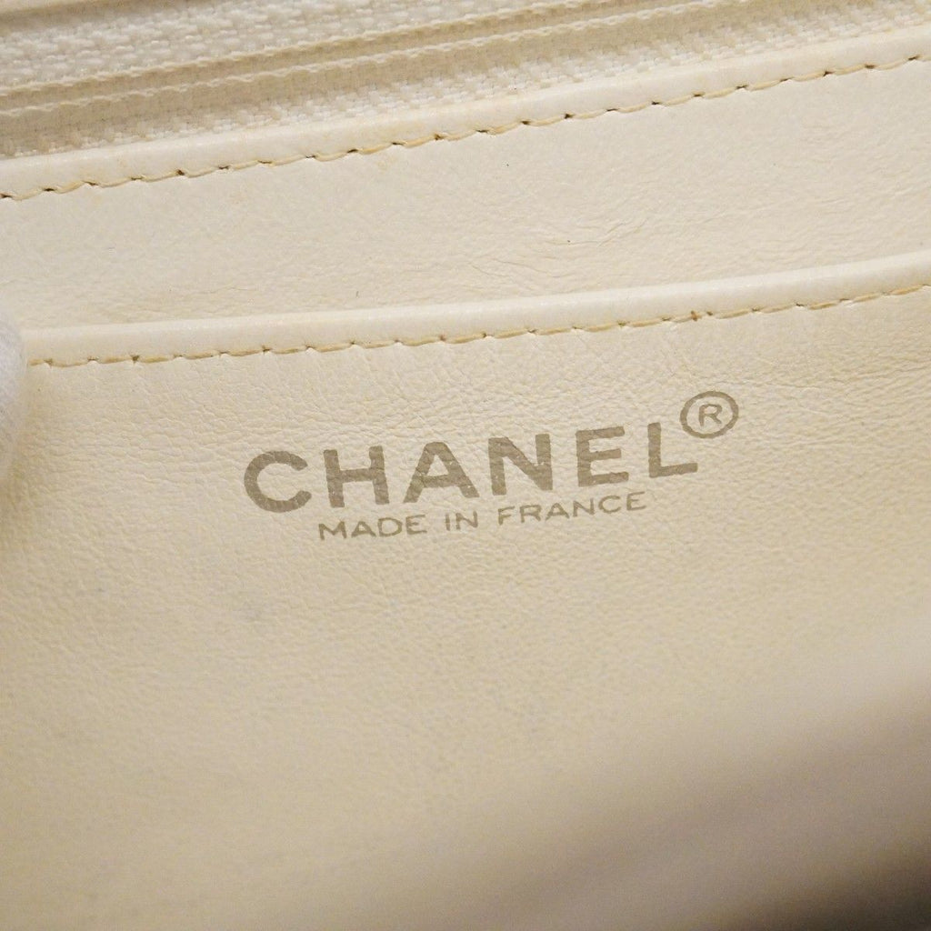 Chanel Shoulder Bag Choco Bar Patent Leather Ivory Black Silver — view 5