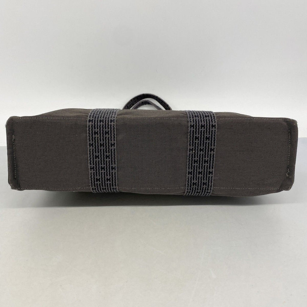 Hermes Tote Her Line Canvas Gray Silver — view 3