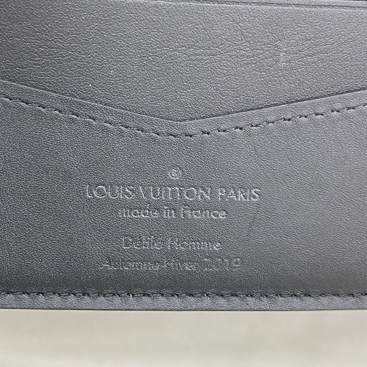 Louis Vuitton Wallet Taiga Rainbow Portefeuille Calf Black Multicolor — view 4