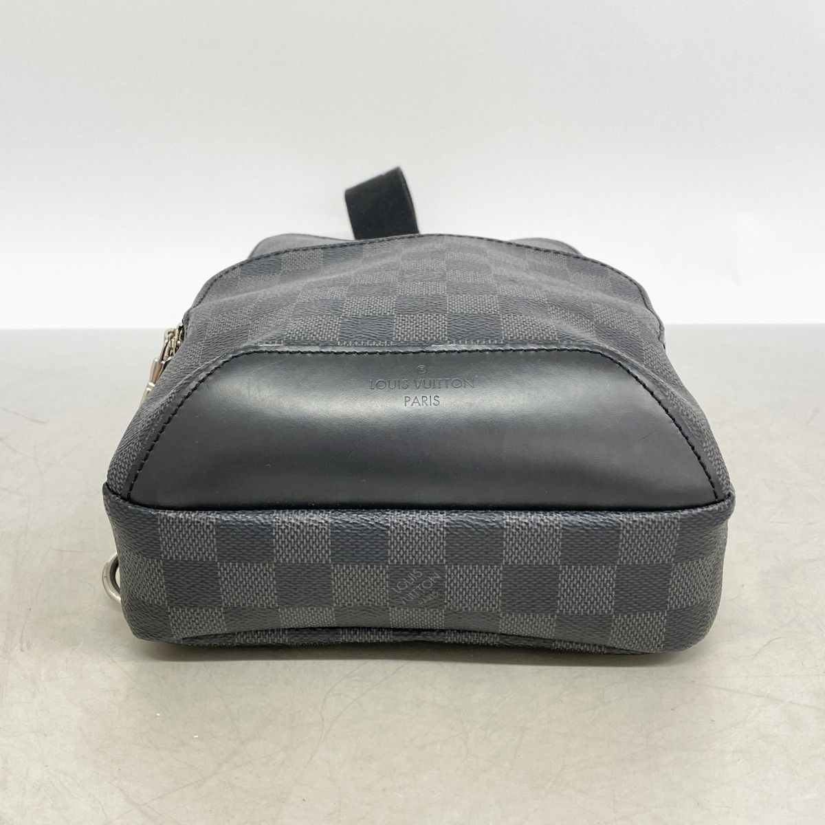 Louis Vuitton Belt Bag Damier Graphite Avenue Black — view 3