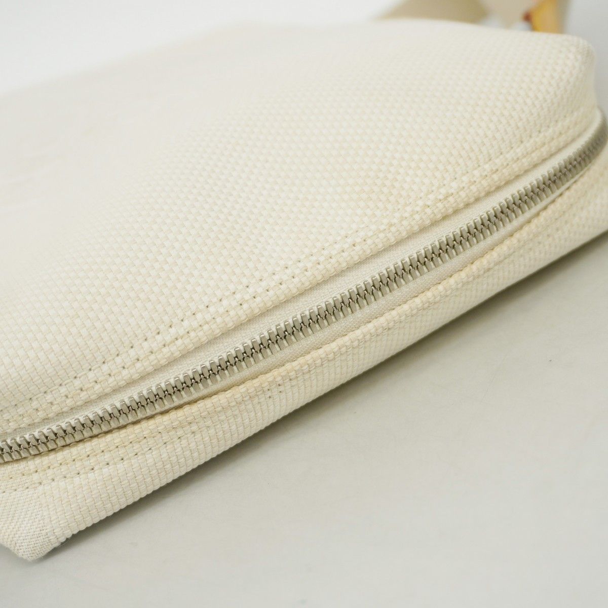 Louis Vuitton Shoulder Bag Damier Jean Weatherly White Cup LV — view 7
