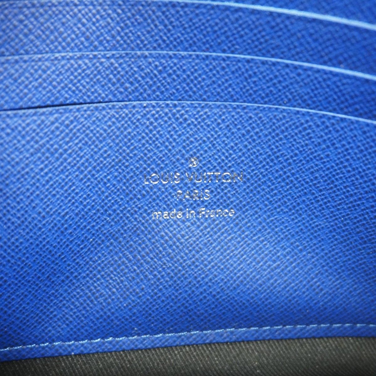 Louis Vuitton Wallet Taigarama Pochette Discovery Cobalt — view 4