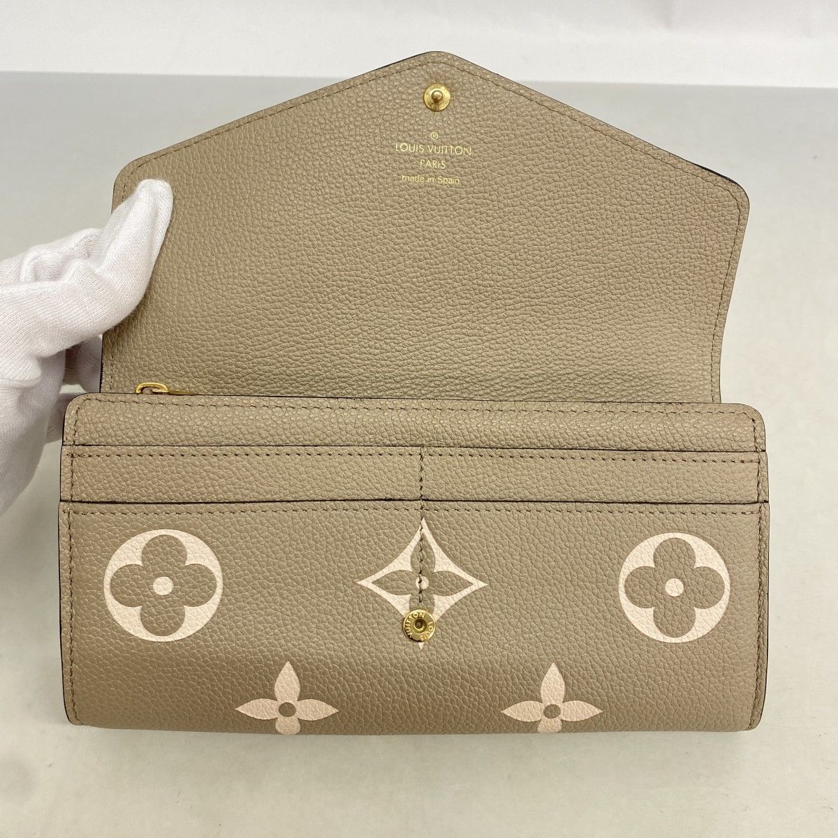 Louis Vuitton Wallet Monogram Empreinte Bicolor Portefeuille Sarah NM Tourterell — view 9