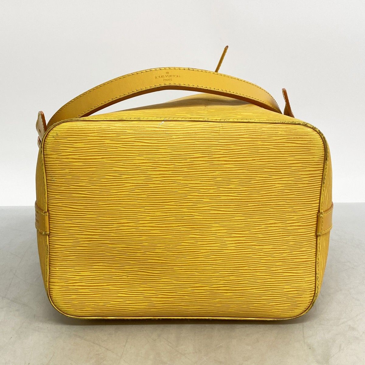 Louis Vuitton Shoulder Bag Epi Petit Noe Jaune — view 3