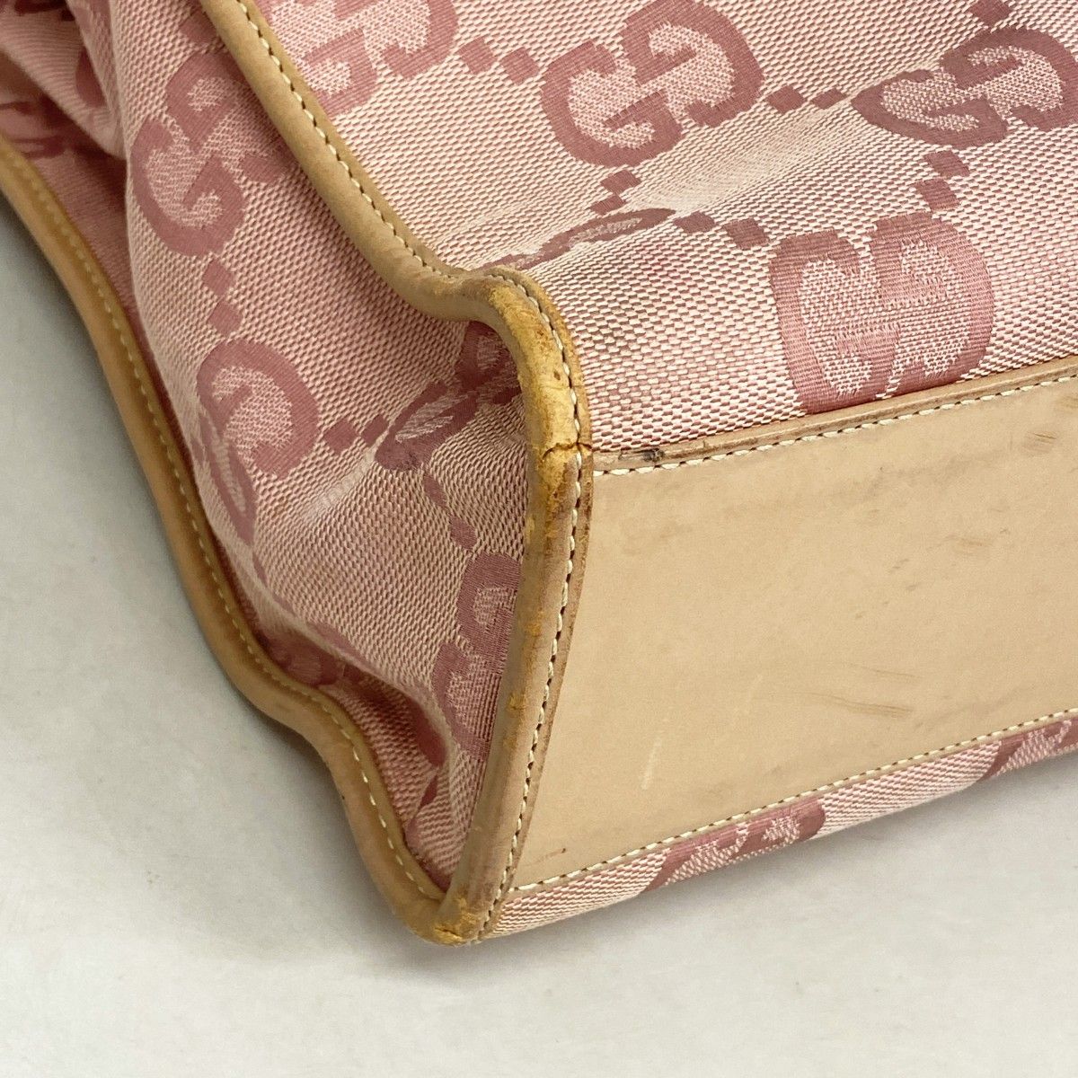 Gucci Handbag GG Canvas Jumbo 002 Pink Beige Silver — view 6