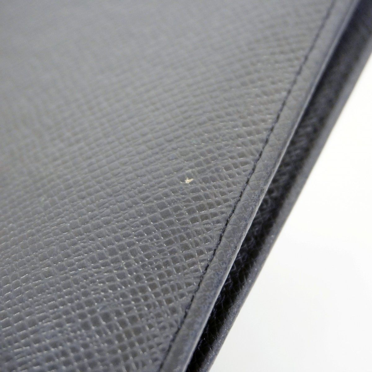 Louis Vuitton Wallet Taiga Portefeuille Brazza Noir — view 8