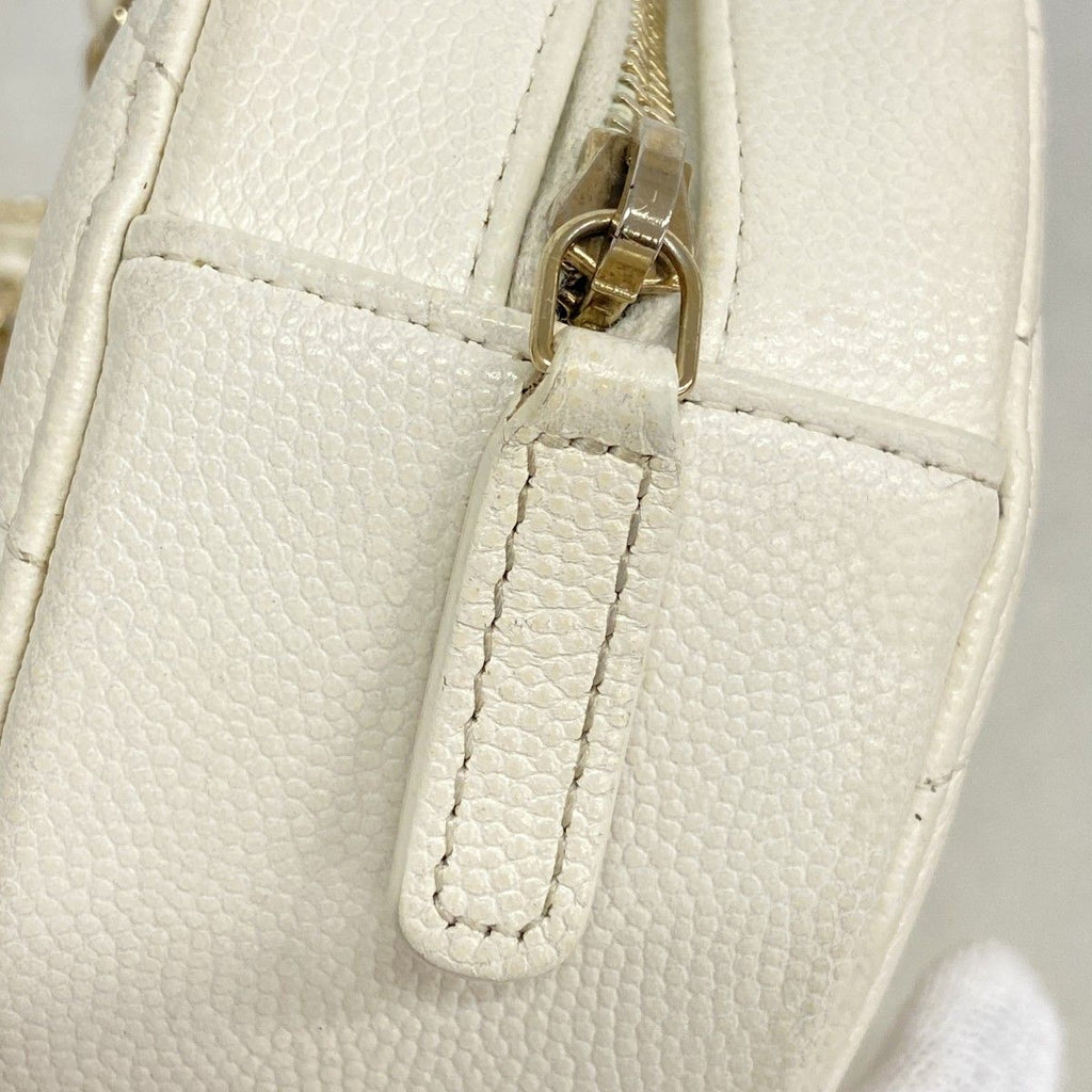 Chanel Shoulder Bag Quilted Caviar Leather White Gold — view 8