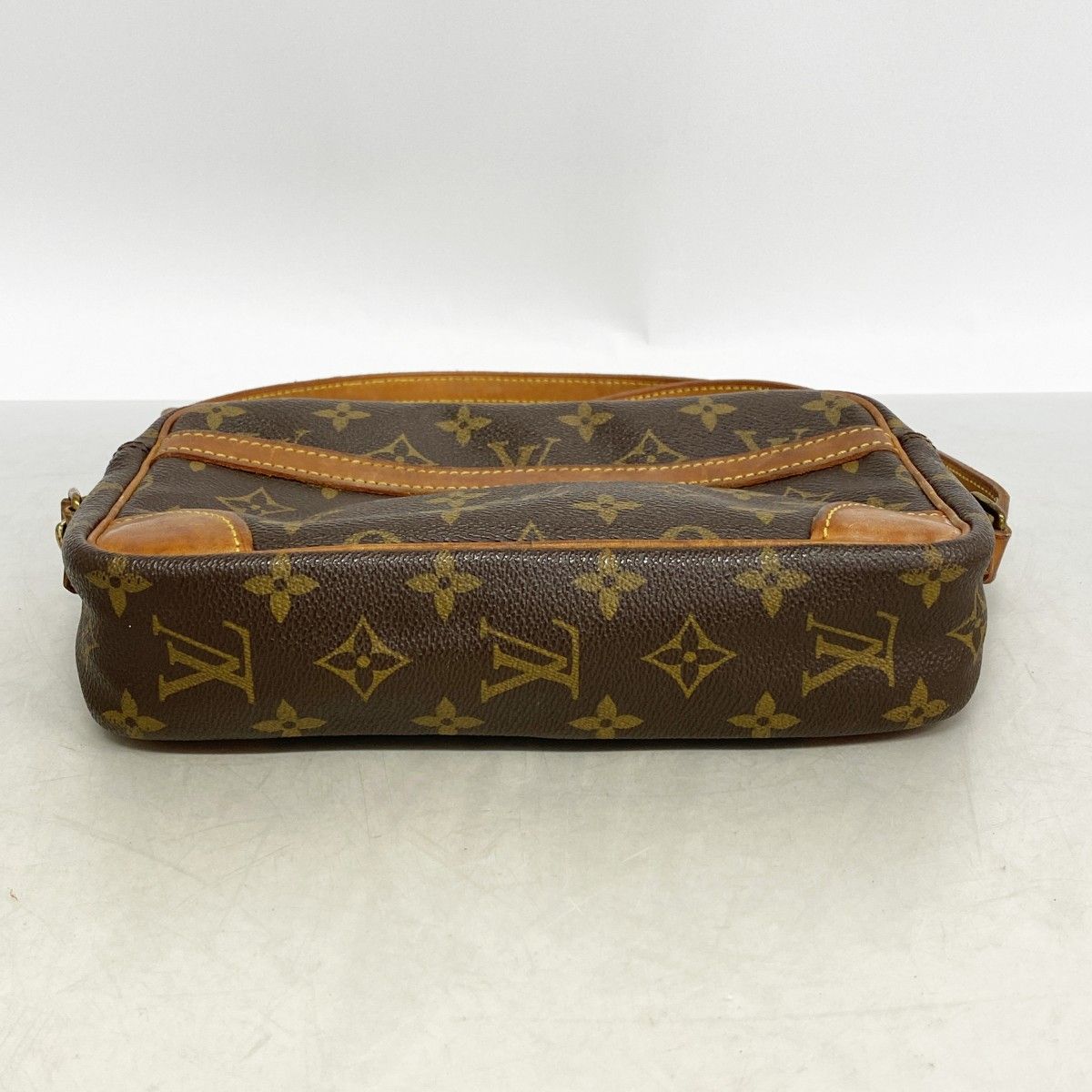 Louis Vuitton Shoulder Bag Monogram Trocadero 24 Brown — view 3