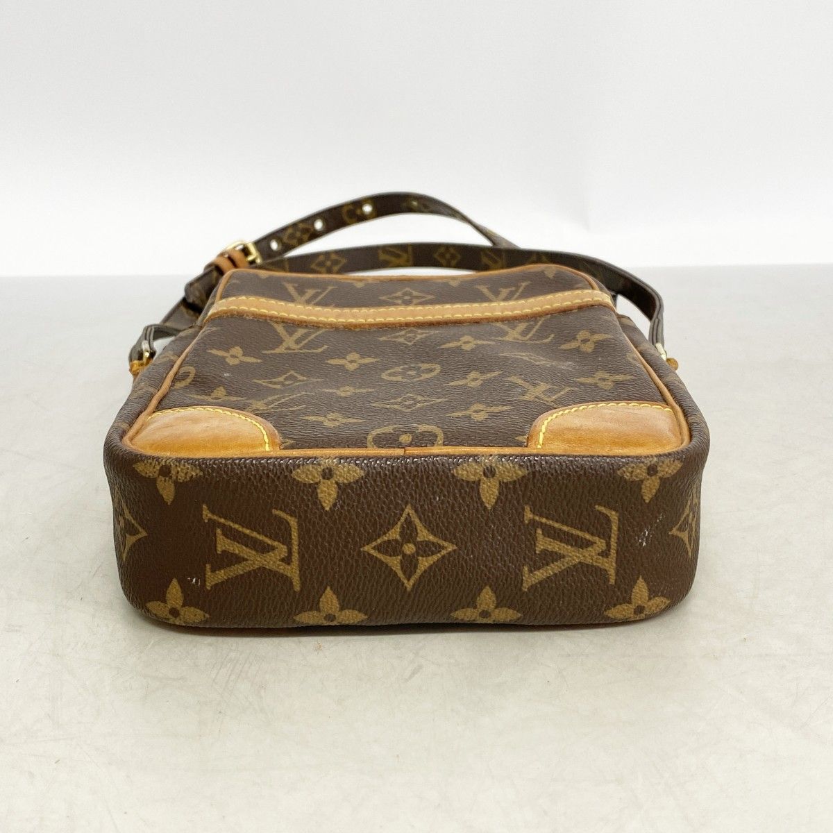 Louis Vuitton Shoulder Bag Monogram Danube Brown — view 3