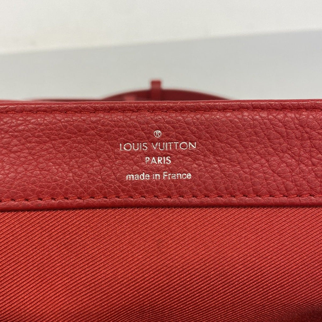 Louis Vuitton Handbag Taurillon Lockme II BB Ruby 2-Way — view 5