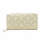 Louis Vuitton Wallet Mahina Reverse Zippy Quartz