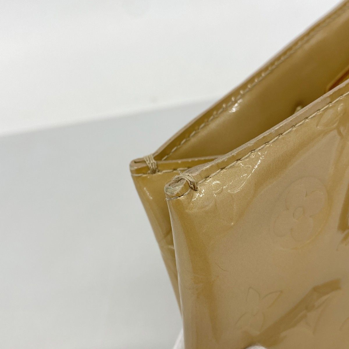 Louis Vuitton Handbag Vernis Reed PM Noisette — view 9