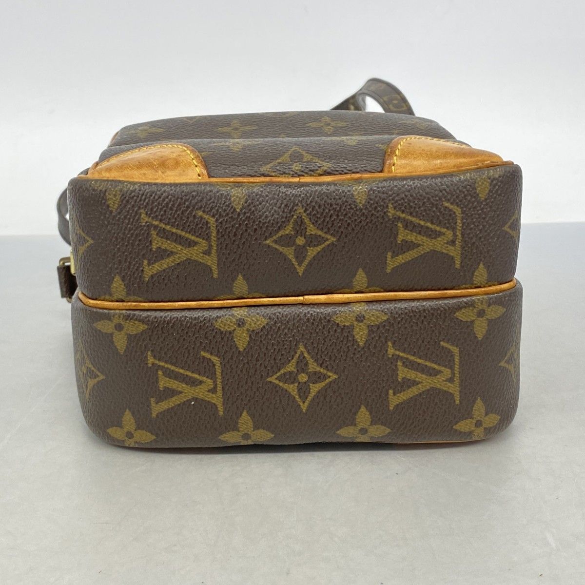 Louis Vuitton Shoulder Bag Monogram Amazon Brown — view 3