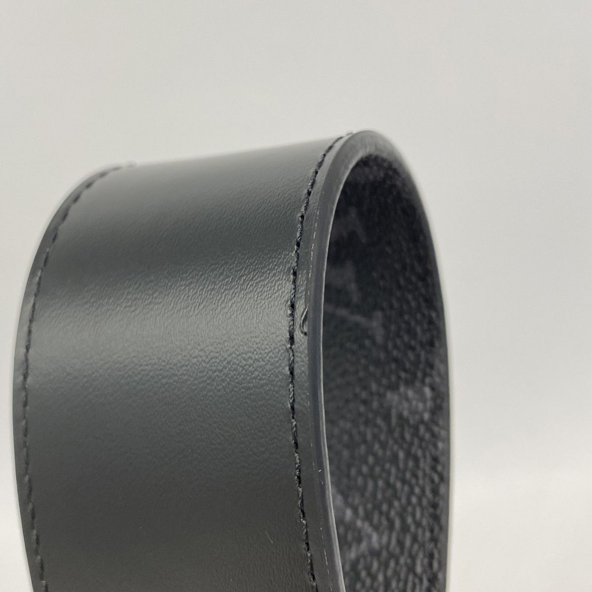 Louis Vuitton Belt Monogram Eclipse LV Dimension 40 Reversible Black — view 5