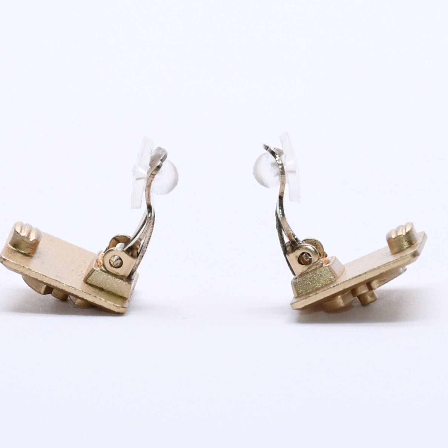 Chanel CC Logo Earrings 02 Turnlock Gold Plated — view 8
