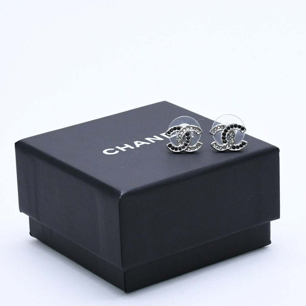 Chanel CC Logo Earrings 18 Metal Rhinestone Silver Black Clear