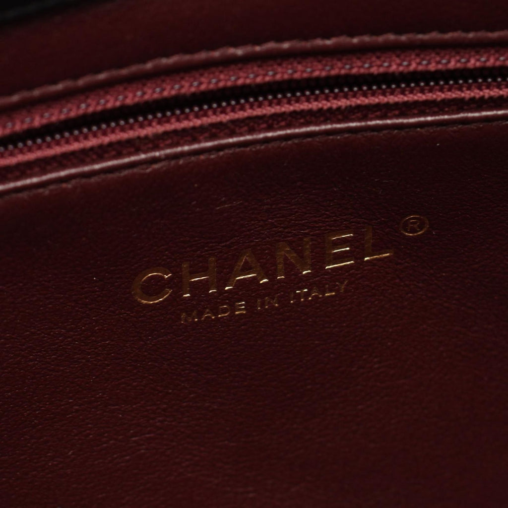 Chanel Shoulder Bag Quilted Black Lambskin Diamond Stitch Chain — view 4