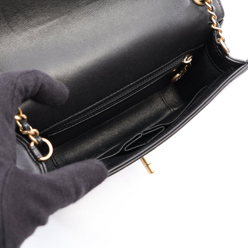 Chanel Shoulder Bag Stitch Mini Black Gold Lambskin Chain — view 3