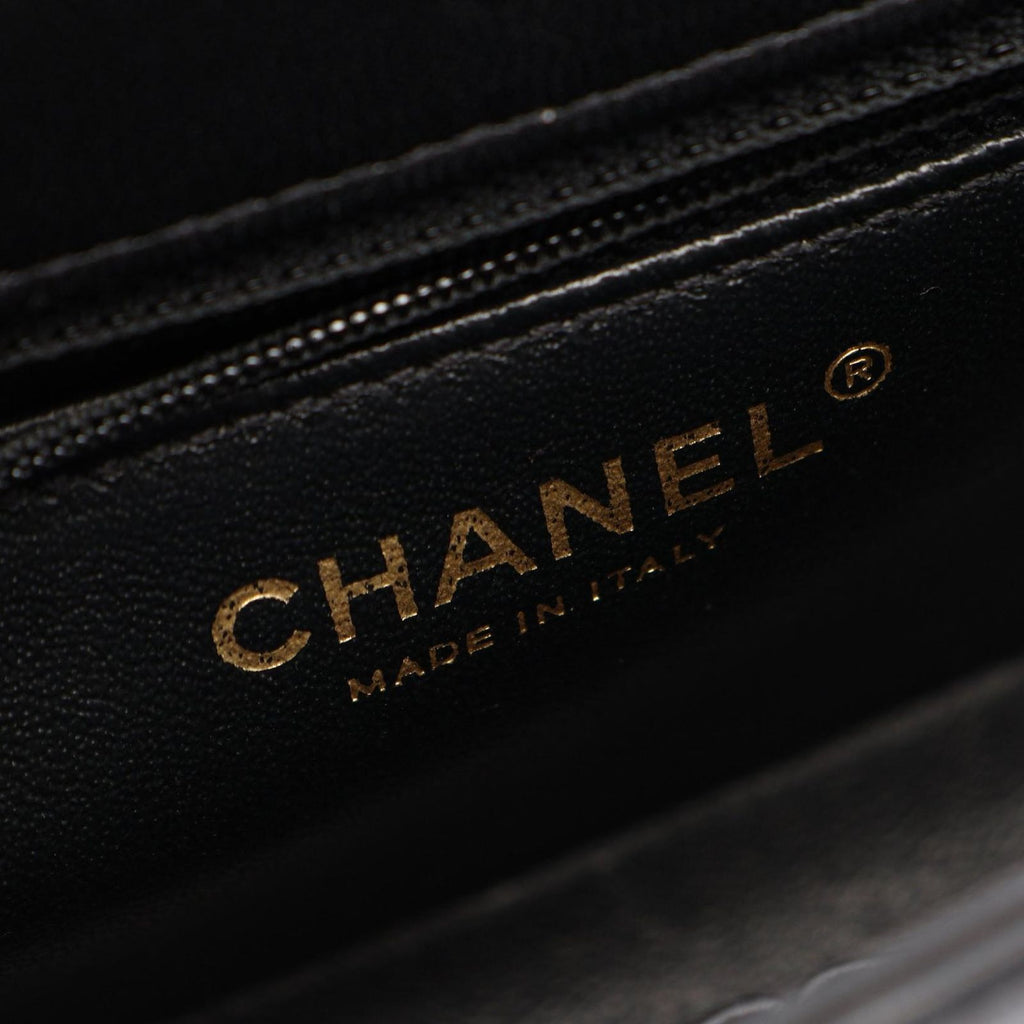 Chanel Shoulder Bag Stitch Mini Black Gold Lambskin Chain — view 4