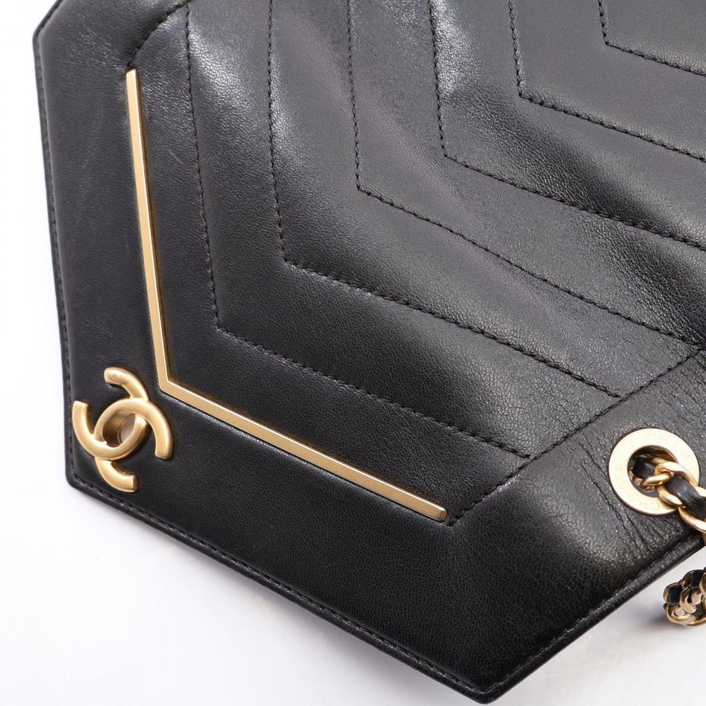 Chanel Shoulder Bag Stitch Mini Black Gold Lambskin Chain — view 6