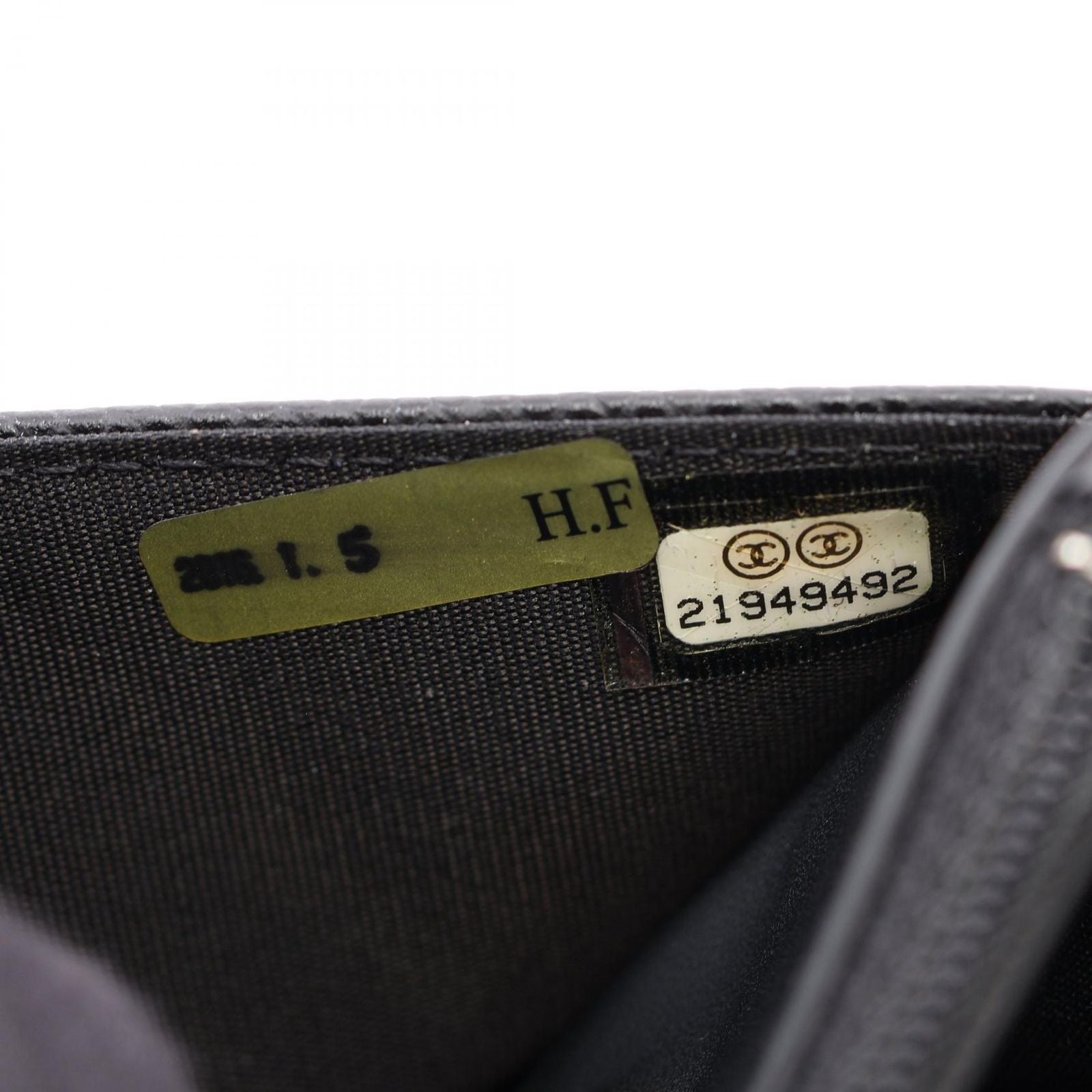 Chanel Shoulder Bag CC Logo Black Calf CC Chain Wallet — view 5