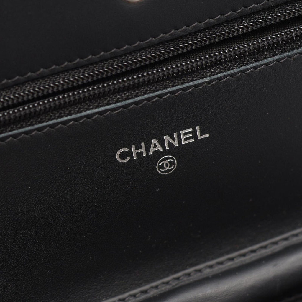 Chanel Shoulder Bag CC Logo Black Calf CC Chain Wallet — view 4