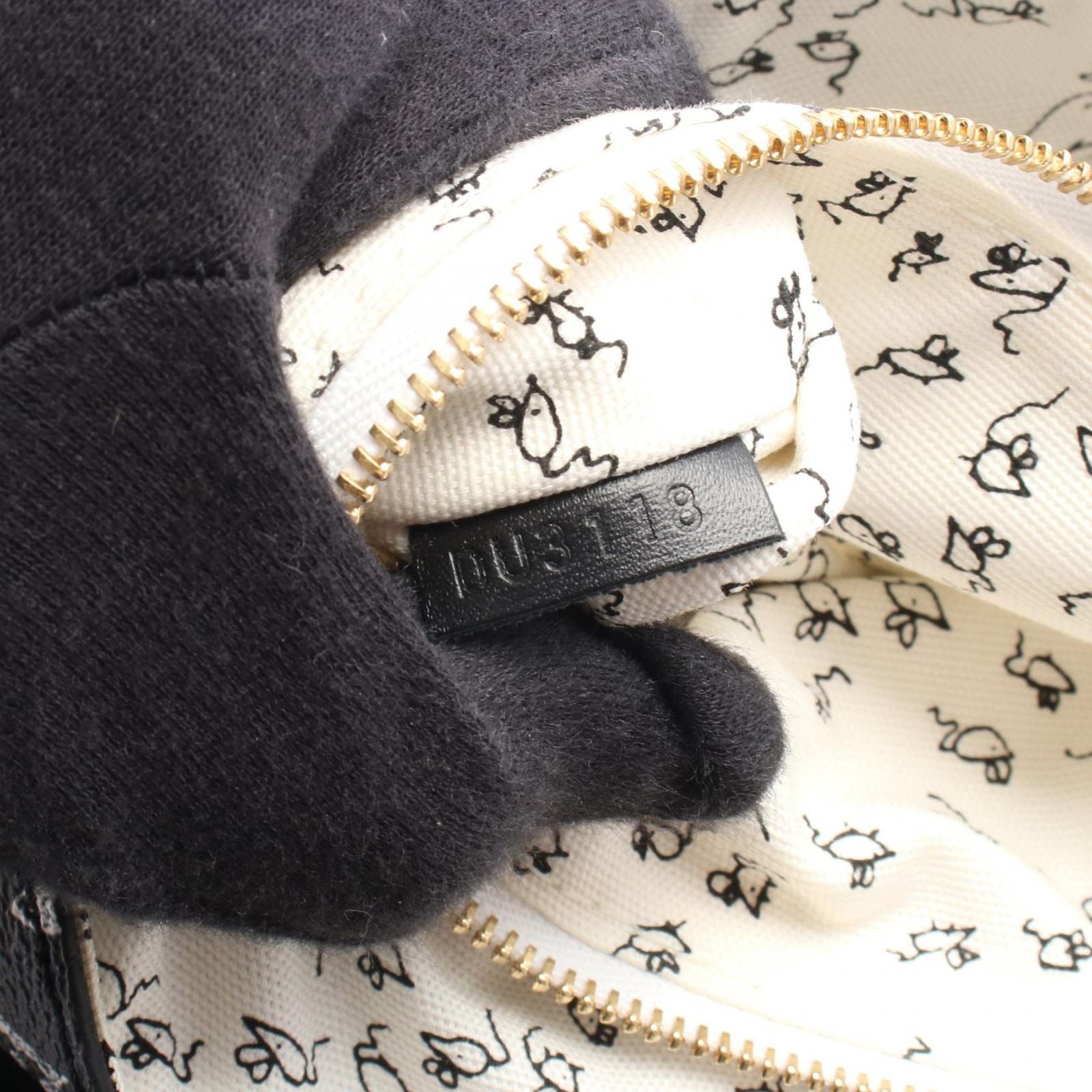 Louis Vuitton Shoulder Bag Cat Gram Leather Canvas Cat Pochette — view 5