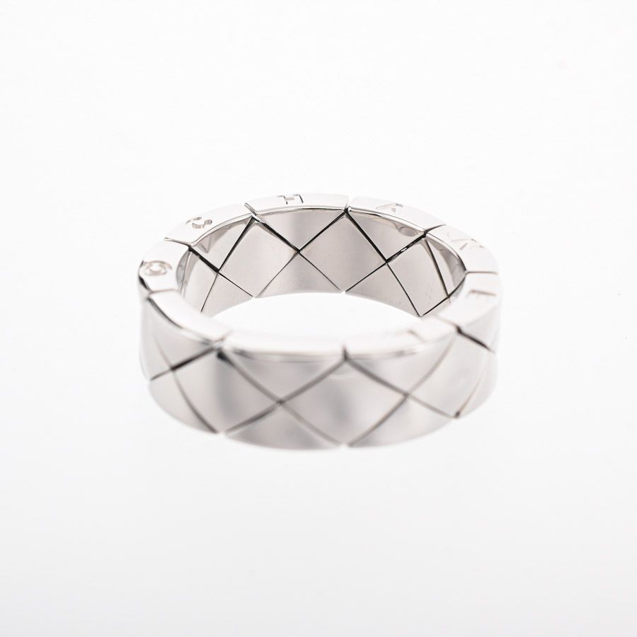 Chanel Ring Quilted White Gold