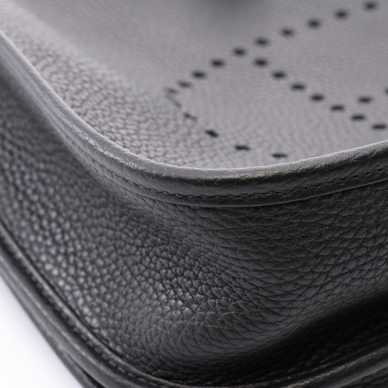 Hermes Shoulder Bag Evelyne 3 Trois PM Black Leather — view 6