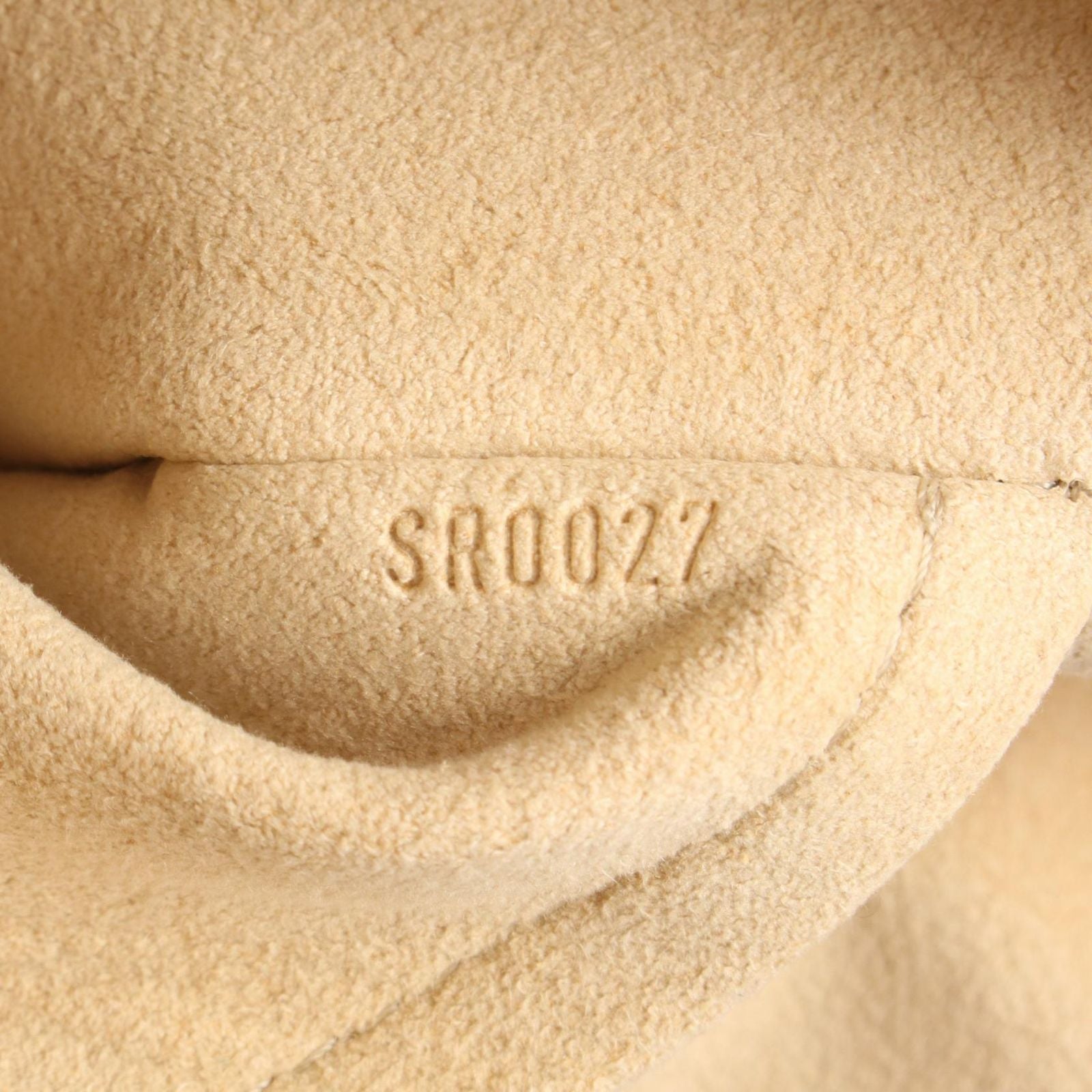 Louis Vuitton Shoulder Bag Vivari GM Canvas Leather — view 5