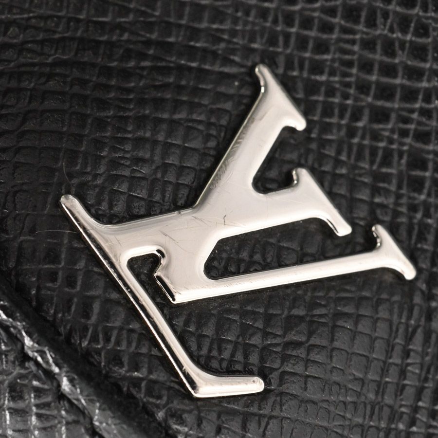 Louis Vuitton Belt Bag Avenue — view 7
