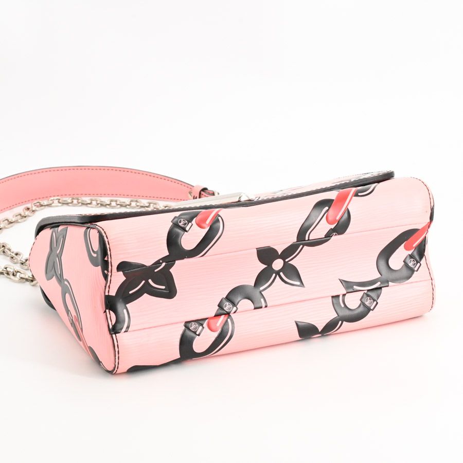 Louis Vuitton Shoulder Bag Twist — view 5