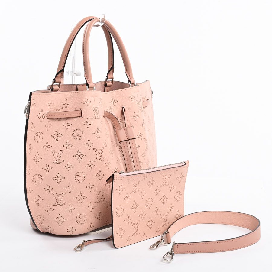 Louis Vuitton Handbag Girolatta — view 2