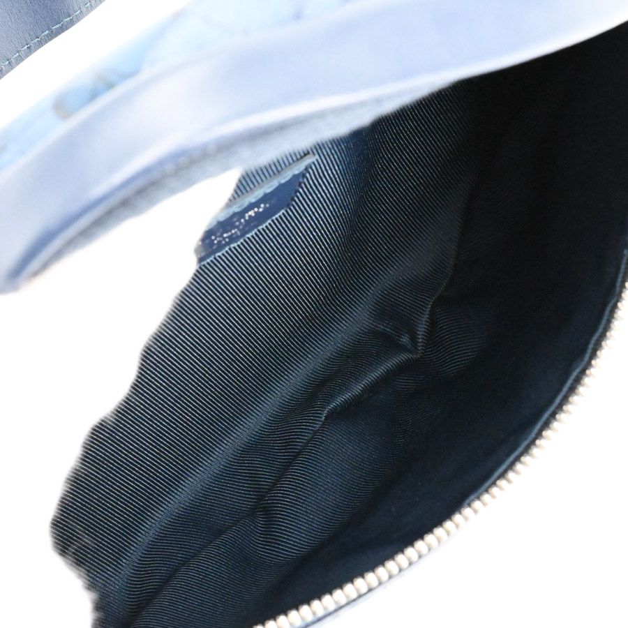 Louis Vuitton Belt Bag Discovery PM — view 4