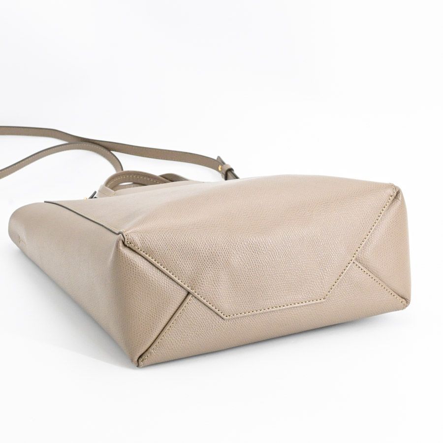 Celine Tote Vertical Cabas Mall — view 5