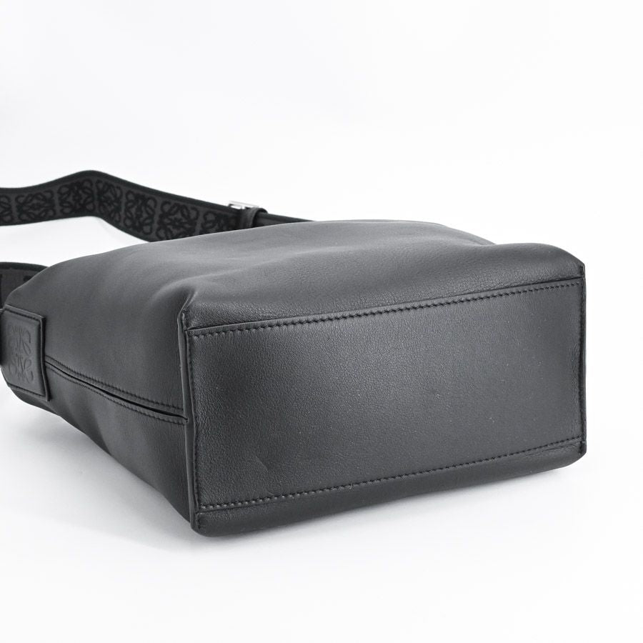 Loewe Shoulder Bag Cubby Cross Small — view 5