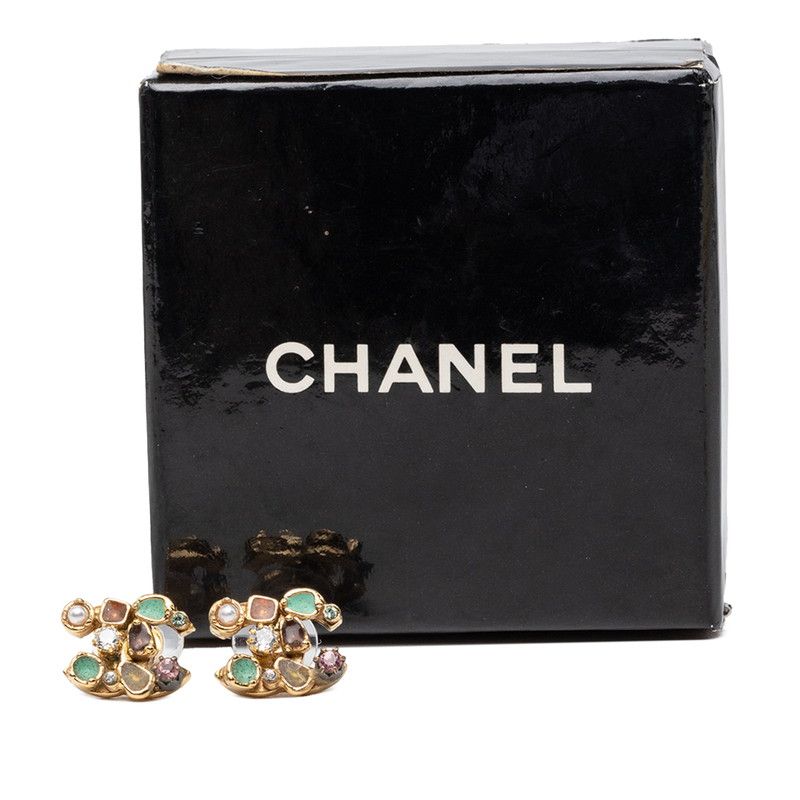 Chanel CC Logo Stud Earrings Gold Plated — view 4
