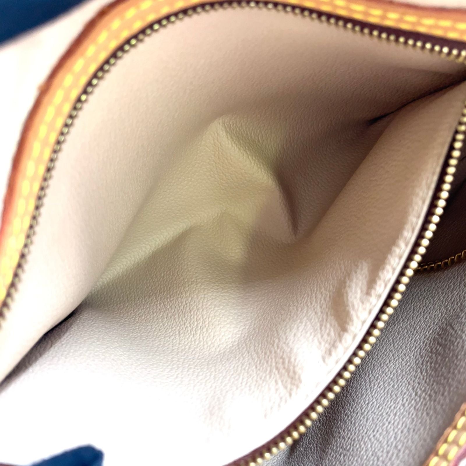 Louis Vuitton Bucket PM Monogram Leather Brown Light Shoulder Bag Gold — view 5