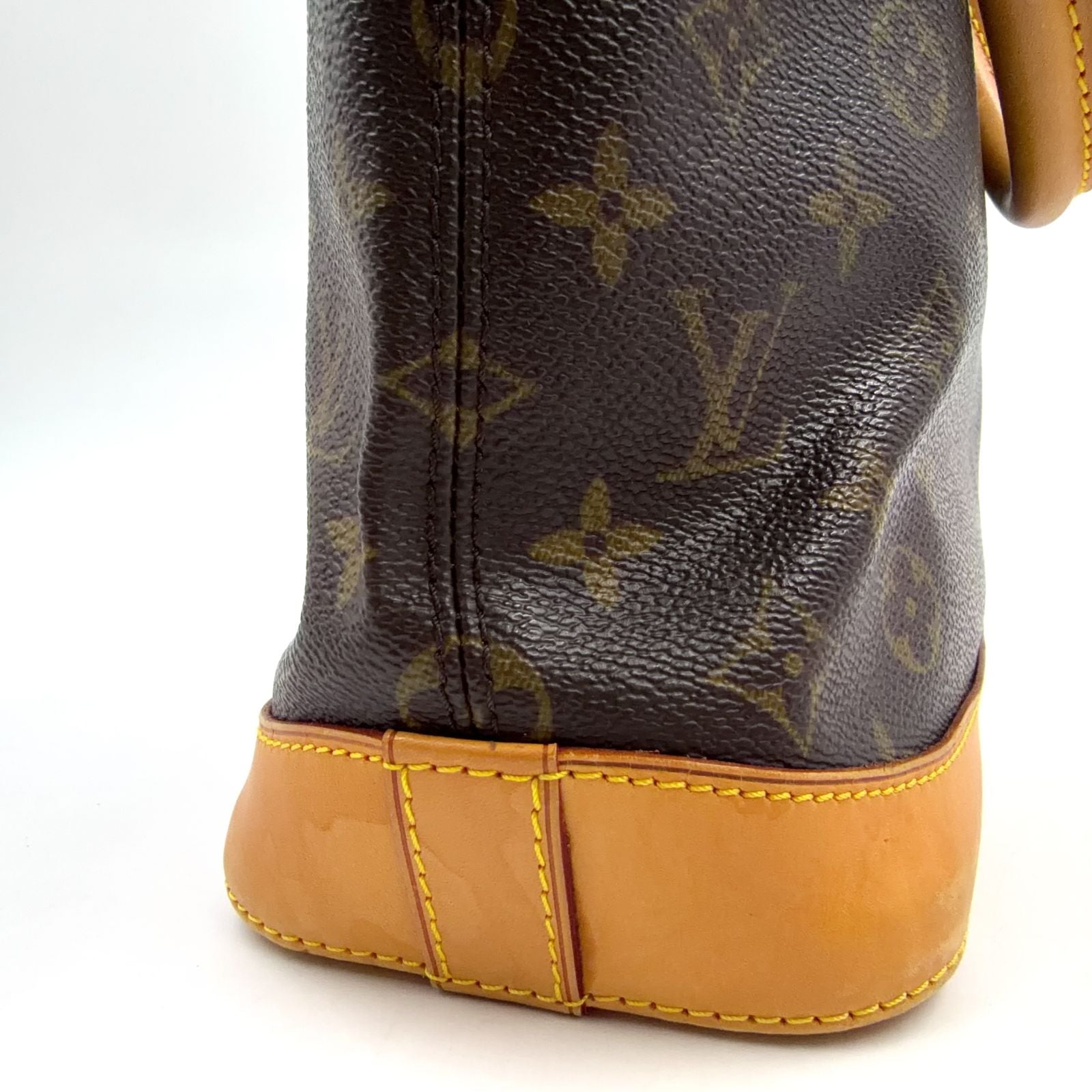 Louis Vuitton Monogram Leather Brown Light Handbag Gold — view 9